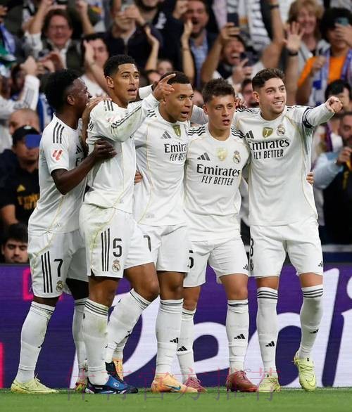 TA:输瓦伦后安帅在更衣室大发脾气 皇马问题很多 TA:输瓦伦后安帅在更衣室大发脾气 皇马问题很多