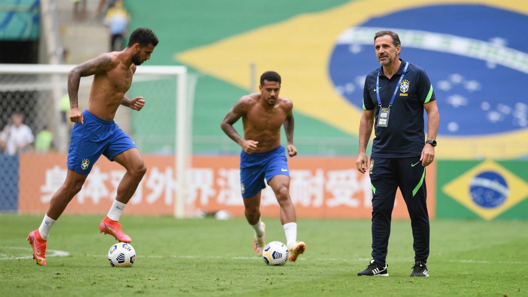 科瓦奇:湿度对球场影响更大,巴西球员比多特更适应比赛环境 科瓦奇:湿度对球场影响更大,巴西球员比多特更适应比赛环境